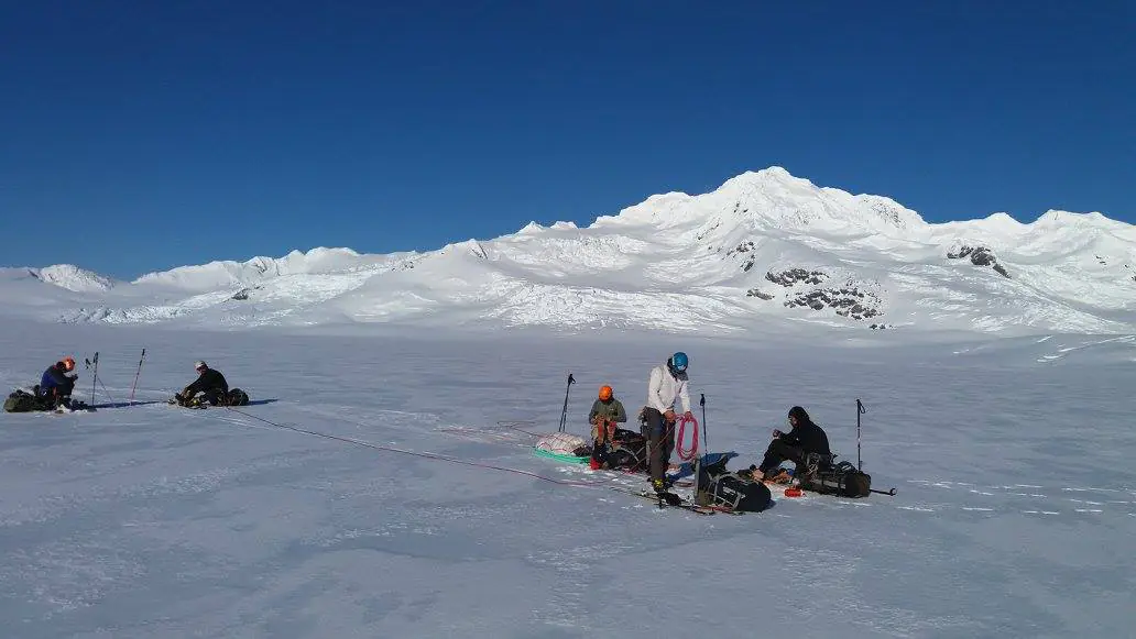 El Volcán Lautaro entre el hielo